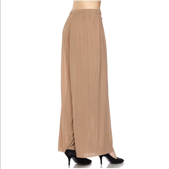 Mocha Pleated Palazzo Wide Leg Pants w/Drawstring - Picture 4 of 5